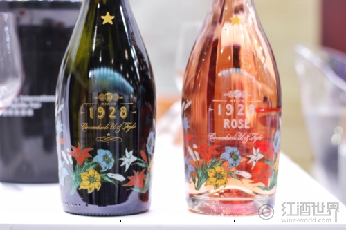 普洛赛克还能这么“喝” 普洛赛克还能这么“喝”