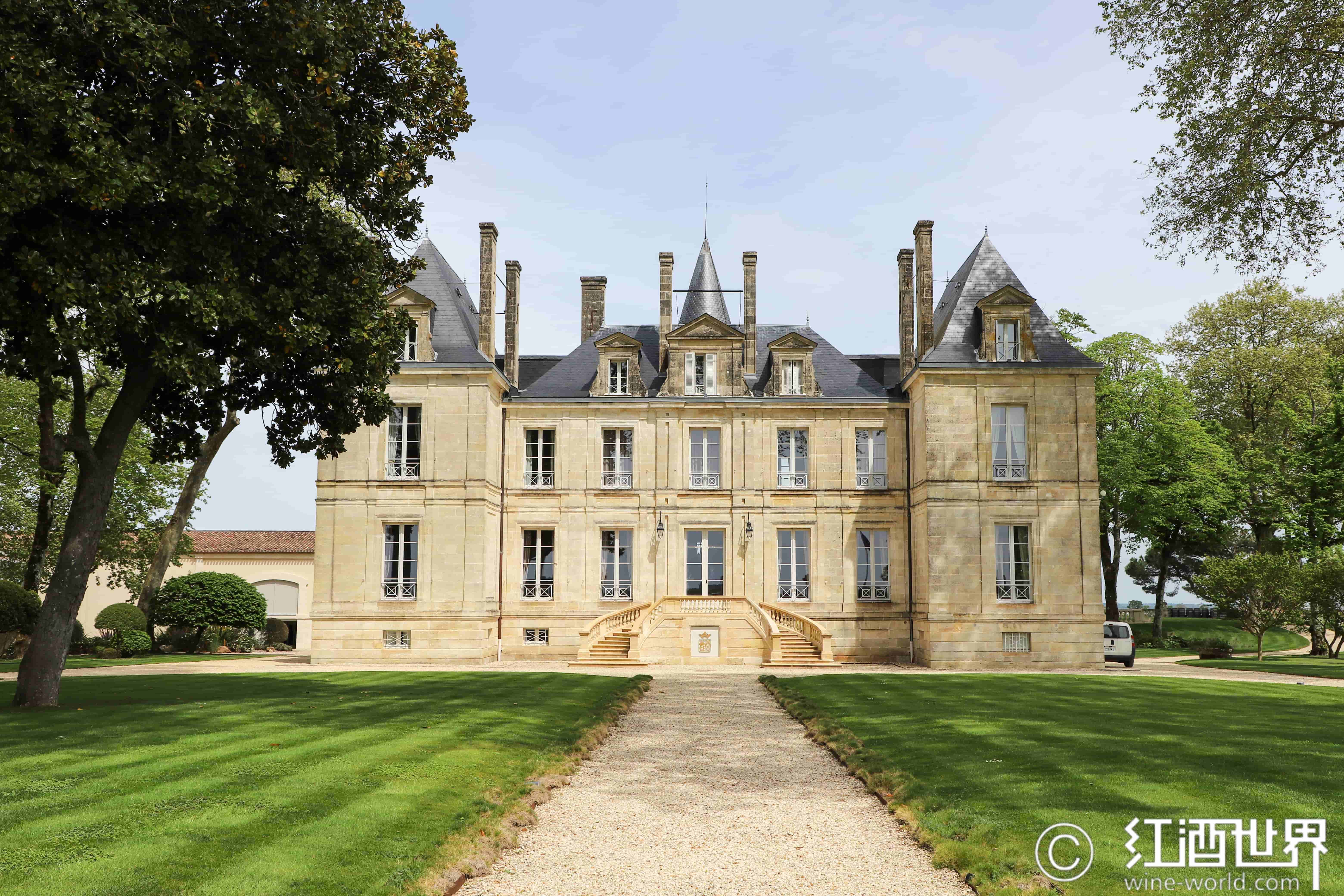 红酒世界名庄探访之旅——碧尚女爵酒庄