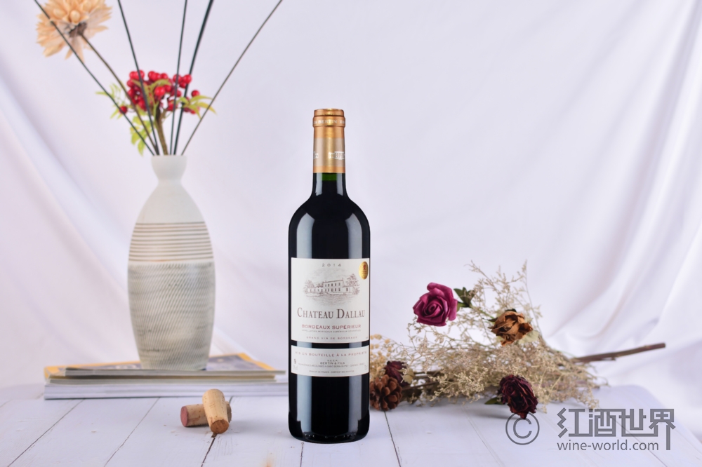 购达洛城堡套装，赠博芬智能酒柜