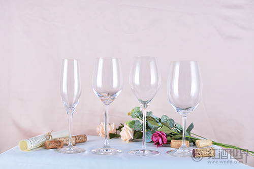 好酒就该配好杯：如何看酒选杯