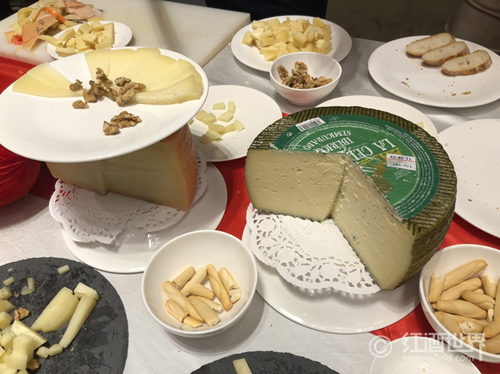 7种葡萄酒与7种美食的完美搭配