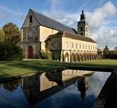 唐·培里侬香槟王(Champagne Dom Perignon)