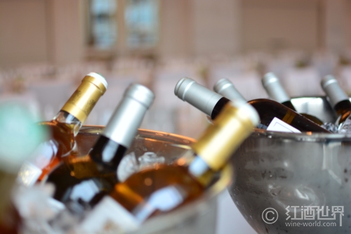 怎样用酒柜来储存葡萄酒