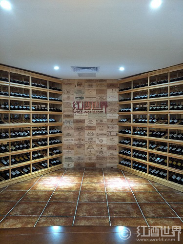 酒瓶上的封瓶锡帽，你了解多少？