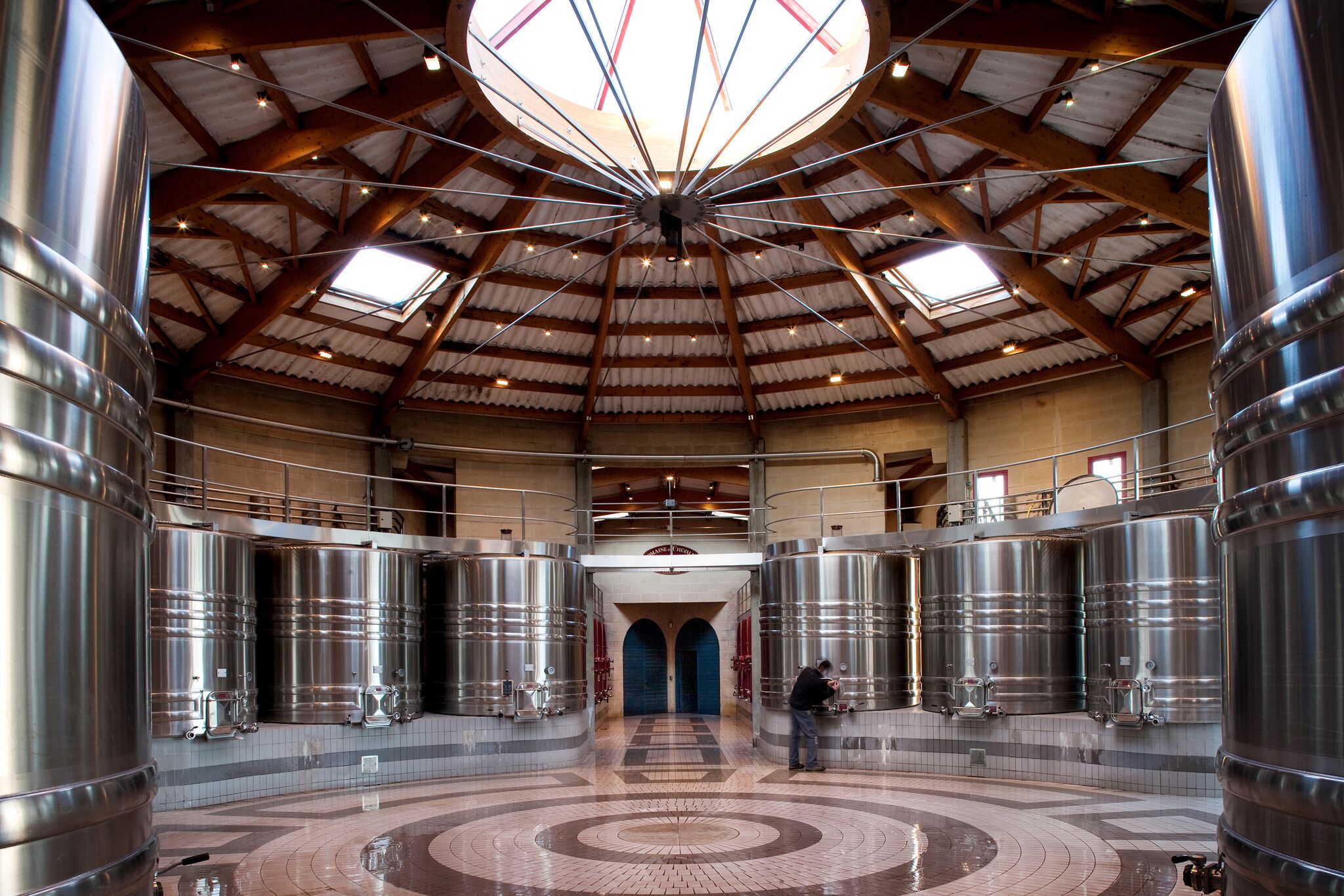 红白皆优，格拉夫列级庄骑士2021年期酒